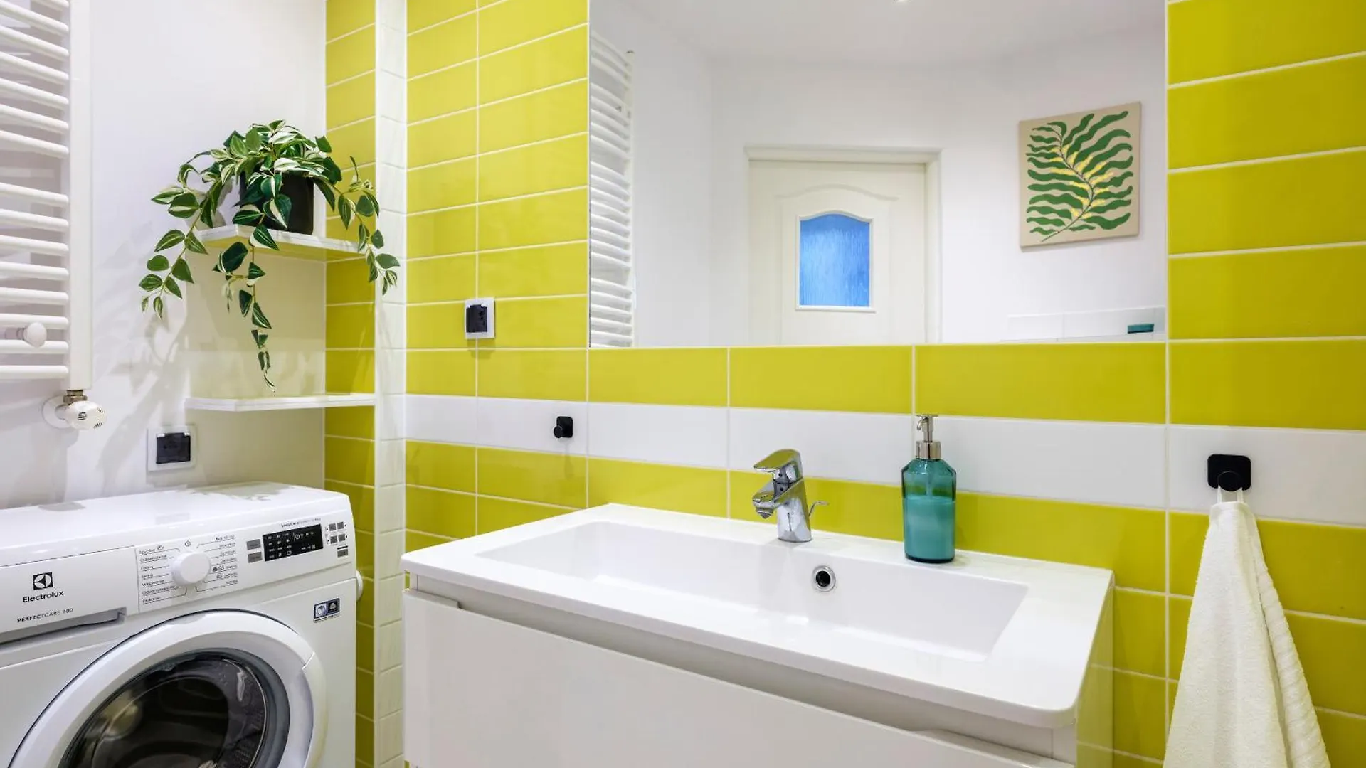 Rewers Apartment - Swietokrzyska St Krakow 0*,  Poland